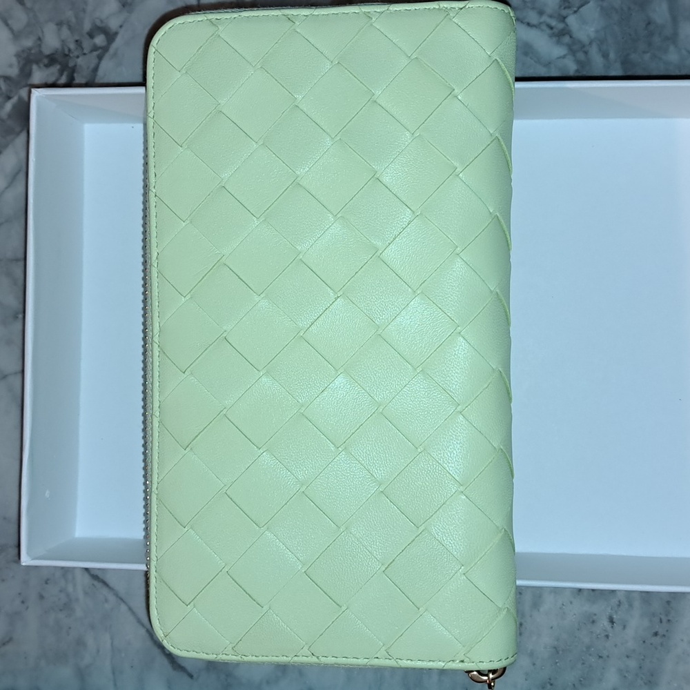 Bottega Veneta intrecciato zip around wallet